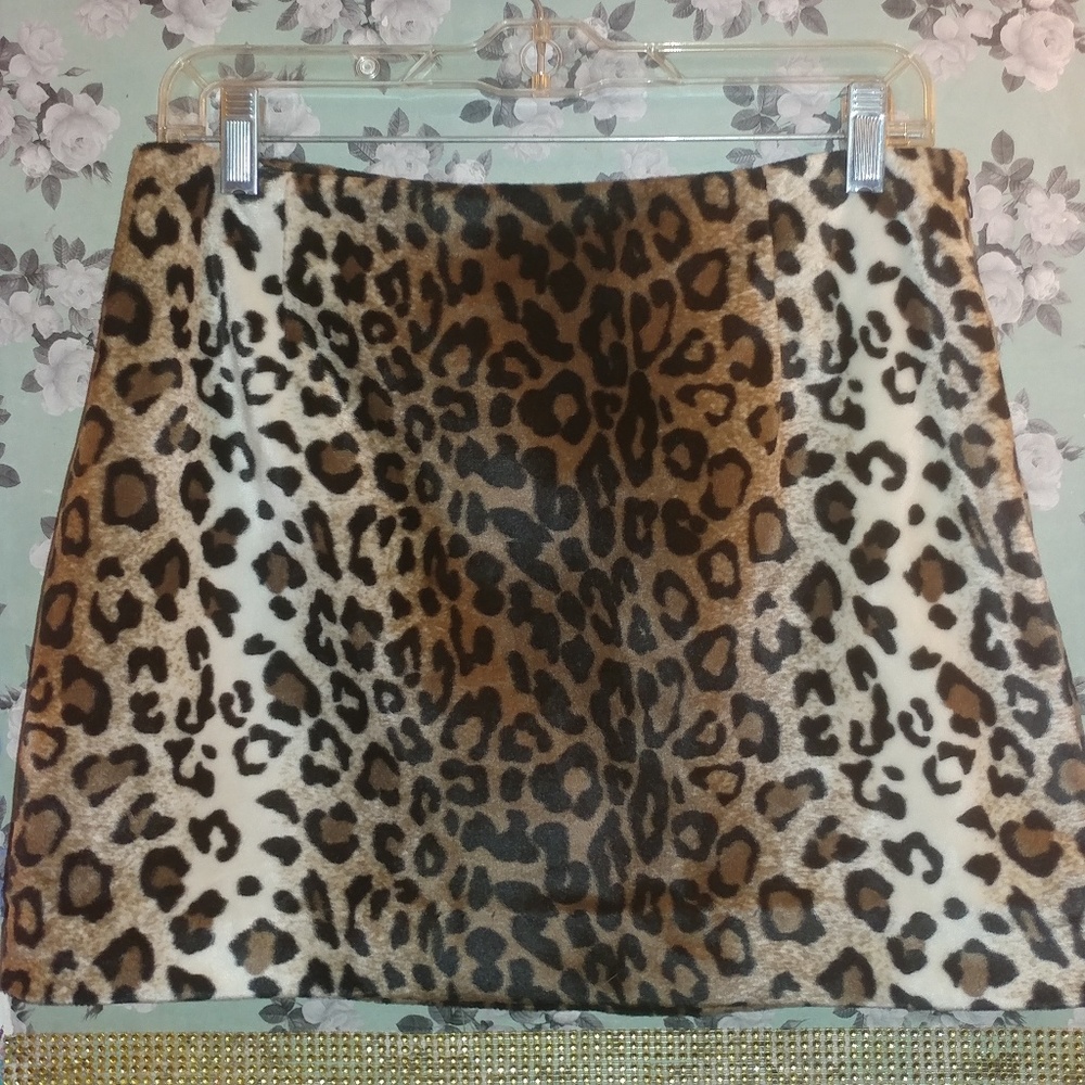 Leopard print skirt